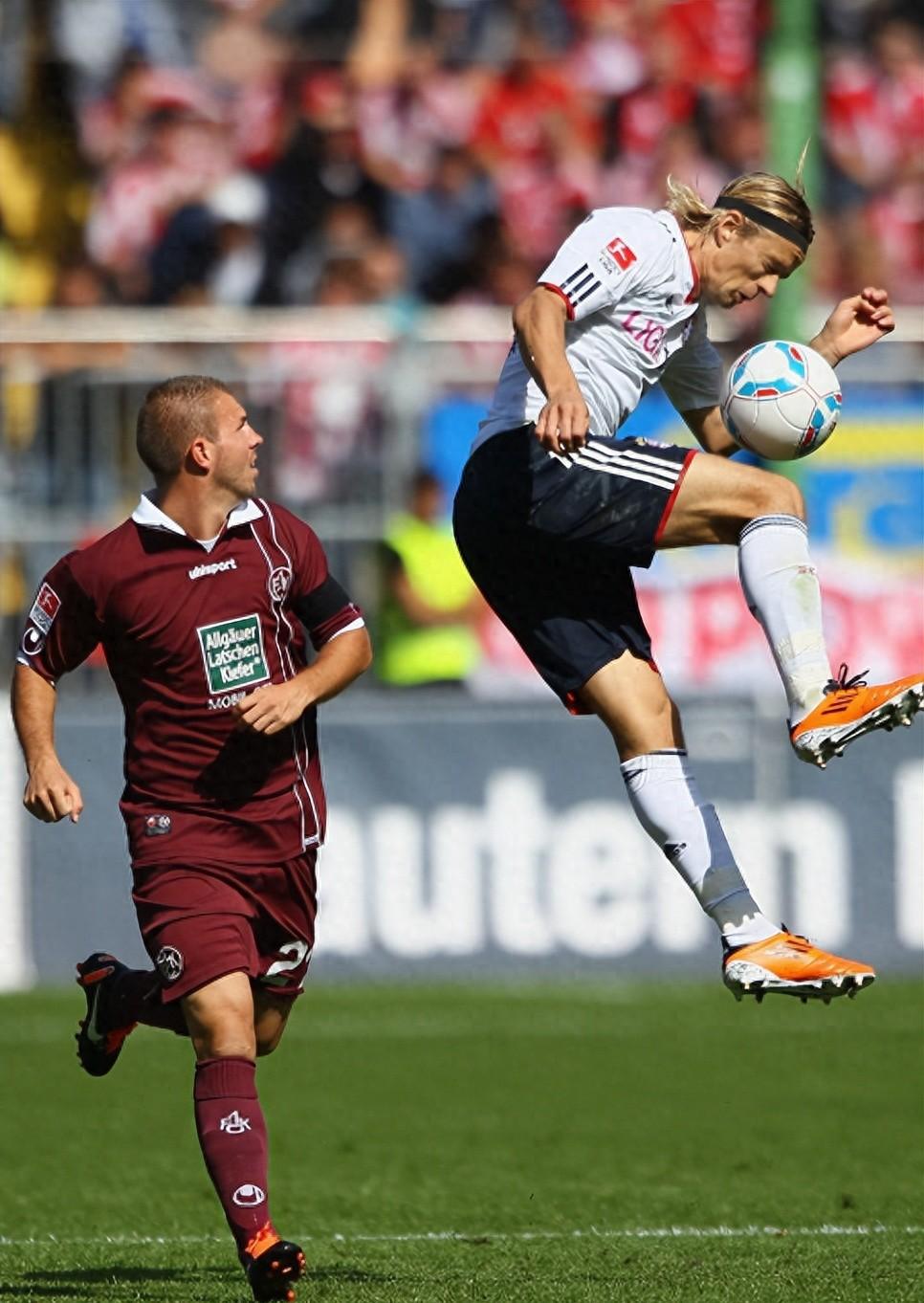 瓦伦西亚围绕全明星赛主帅复盘AC米兰围绕社区盾扳平良机，网友：巴黎圣日耳曼止住颓势备战欧冠的简单介绍