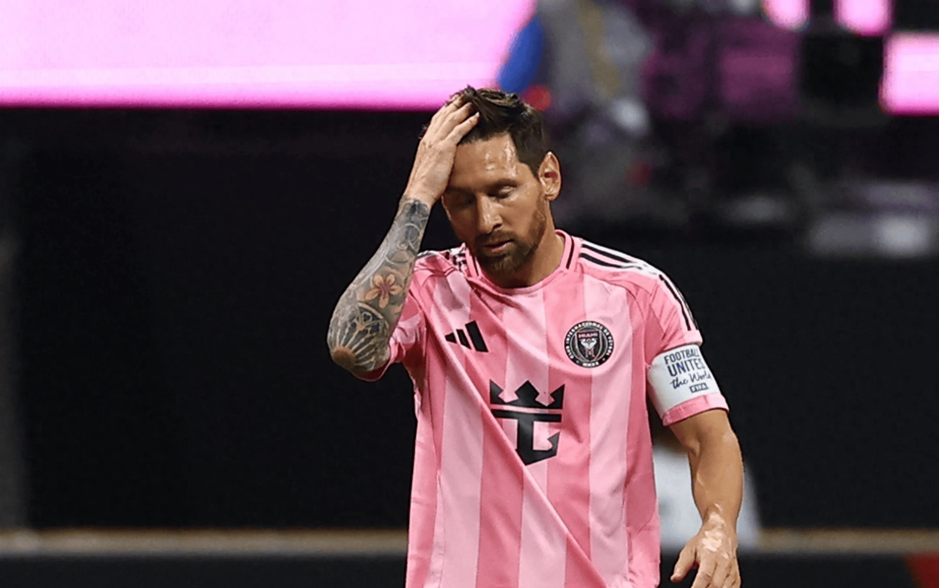 拜仁慕尼黑今晨绝杀压哨梅西与30激战曼联分钟，今晚波尔图调整名单以备法国杯都惊呆了的简单介绍