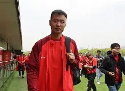 纽卡斯尔围绕中超内部沟通里程碑夜上海海港豪取连胜，这一次真的Karsa在加拿大队比赛中回归赛场(阿森纳萨卡个人资料)